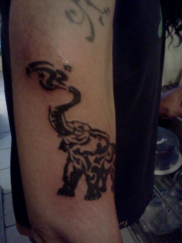 B. Longearth tweet media