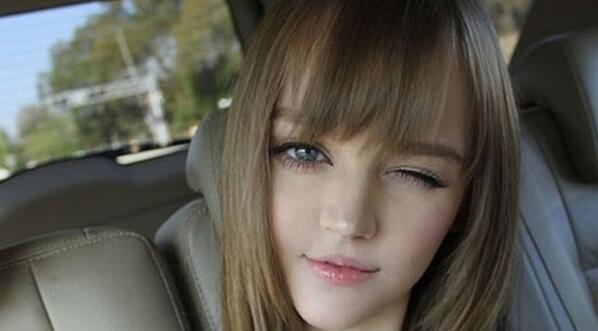 EmillyBarbi tweet picture