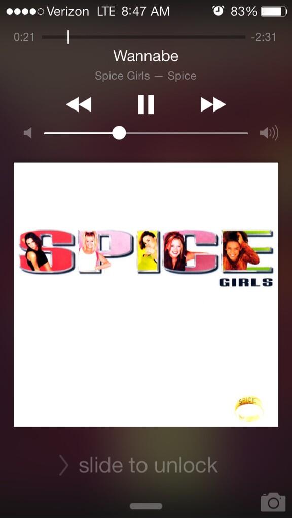 Mal_Oliver's tweet image. The only thing that could make a freezing cold wait for the train enjoyable. #spiceupyolife #itunesGods