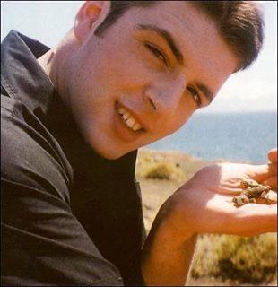 AsiahFilaner's tweet photo. Innocent RT @feehily_forever: Heaven sent us an Angel who called Mark Feehily :) #MarkFeehilyStudioWeek http://t.co/3JknBrAccw
