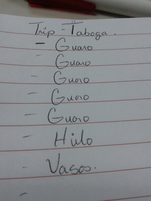 Calito_mm's tweet photo. Como armar una lista para un trip by @Jennifer_Delc jajaja http://t.co/q0CwNowhf7