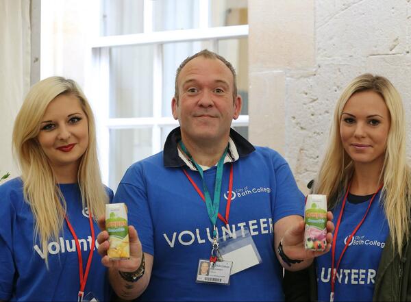penningtonmCOBC's tweet photo. @CareatBathcoll Volunteering at St Johns Hospital #Volunteering #Stjohns #Level3HSC http://t.co/5XJafLRyoW