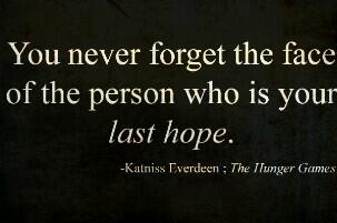 HungerGames090 tweet picture