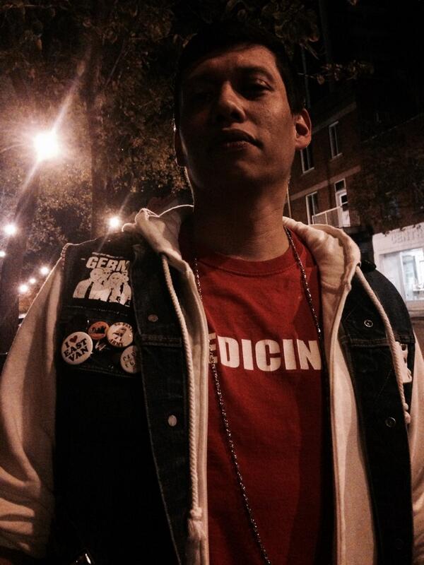 TOPoetrySlam's tweet photo. From last night...@ZaccheusJackson reppin @vanpoetryhouse #CFSW2013 http://t.co/g6e5HM8OKN