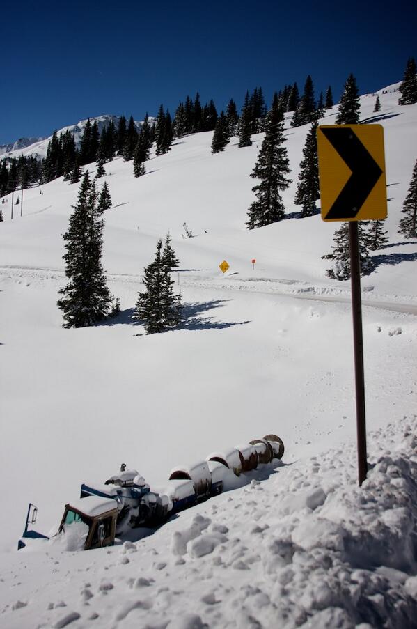Extreme off-roading on Colorado's Red Mountain Pass. #travelskills #noguardrail #deadliestpass