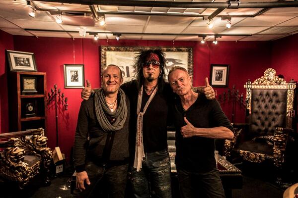 Def Leppard tweet media
