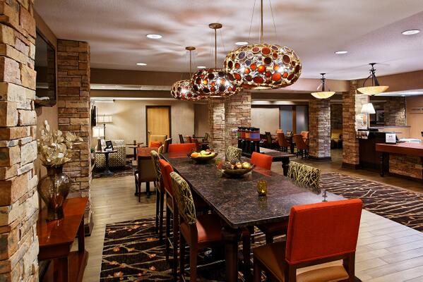 JankoHotels's tweet photo. Our GORGEOUS newly renovated #HamptonInn in Ottawa, IL! Located right off I-80, come check it out! http://t.co/Kv0mYumtfH