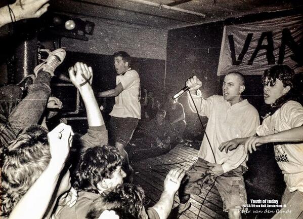 #flashbackfriday Youth of today live in van Hall, Amsterdam 1989.
