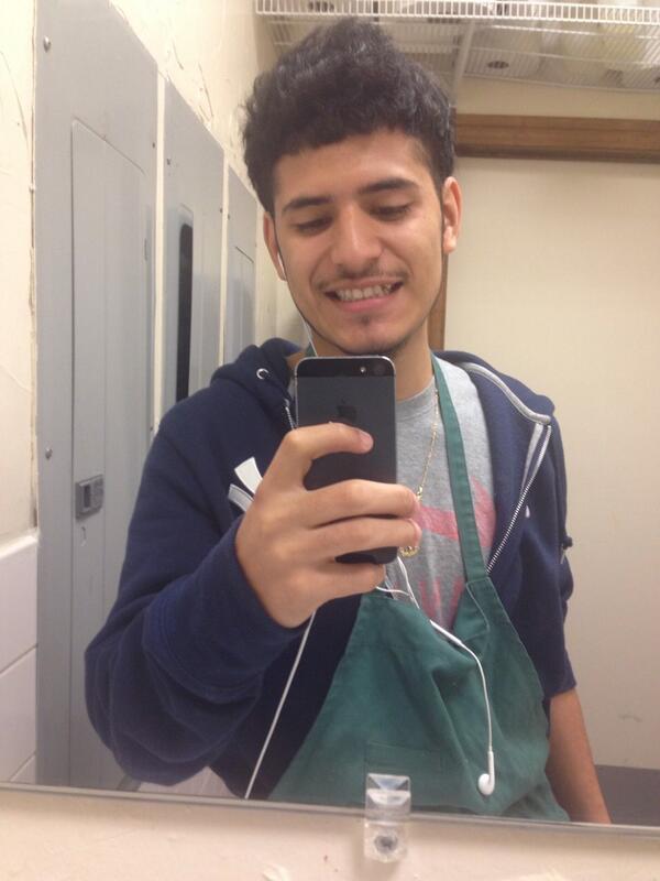 Marcomtz24's tweet image. #WorkFlowSelfie better than fez 😎😎😎