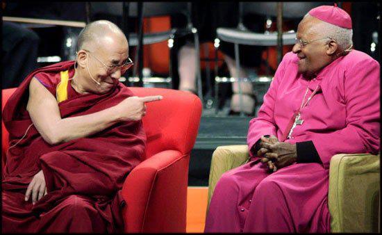 WelshDalaiLama's tweet photo. "Oi, Des! Your team is getting humbled tomorrow and you look like a right pillock in that dress." #BangUpForIt http://t.co/e8U3Mrbmgf