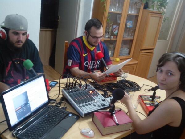 hothfactory's tweet image. A punto de empezar #HothFactory 78 Especial XIX Salón del Manga de Barcelona. Oye y comenta: hothfactory.com/escuchanos