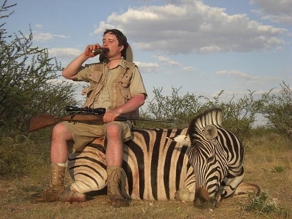 #Hunting—man's favorite pastime—We provide off-grid power systems for hunters everywhere—bit.ly/17dzyUR (pic)