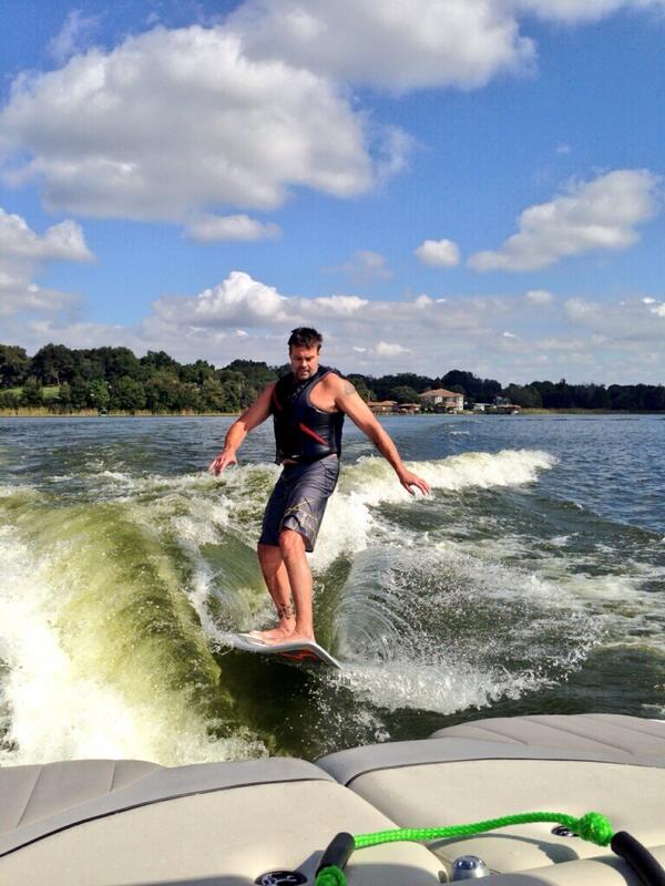 Out boating with the folks from Tommy's outside Orlando.  Gearing up for show time. Thanks y'all.