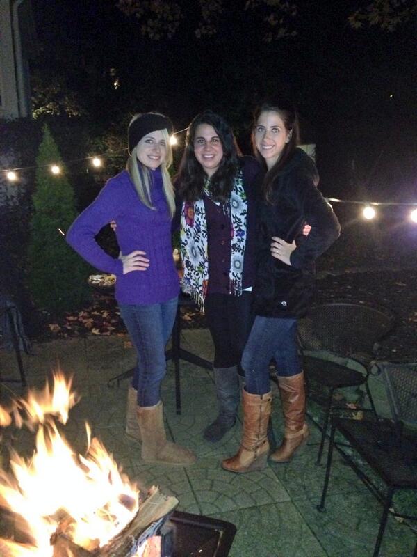 SaraJSaunders's tweet photo. Bonfire @ the Saunders! @riley_saunders @AMC0X http://t.co/oZSX9Msw07