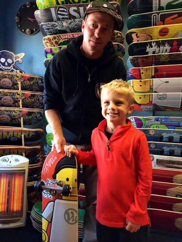 jenpennypacker's tweet photo. Thanks @vuskateshop for making a memory for a 6 year old and his first skateboard! Best Birthday! http://t.co/5XY5EN1jvh