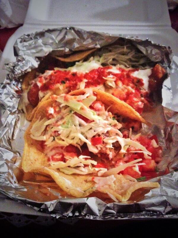 DonCarrillo360's tweet photo. @PapaJuansFT Best Fish Tacos Ever! Got some today at the Granada Hills Food truck Row! I will have #Dreams tonight🐟💙 http://t.co/f0ulJAvH1s