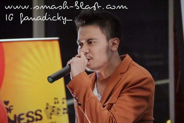fanadickyprsty_'s tweet photo. @mrezanugrah at Ovaltine FX (2-Nov-2013) http://t.co/RP5GwzSWTL