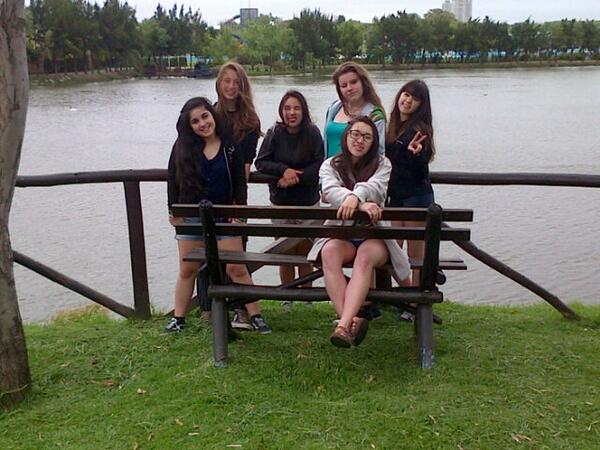 MaleMelian's tweet photo. Con las pebas en parque norte, una reberenda cagada. Me gue de frio. http://t.co/jp324O7GeJ