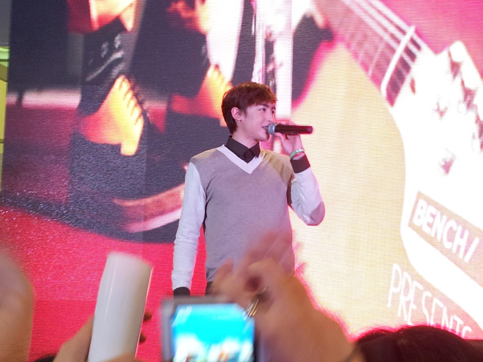 BYn6MxlCQAAeo3D.jpg:large