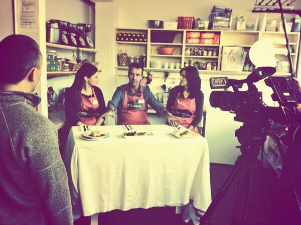 easyfoodmag's tweet image. 1st round of judging!! #Gina Miltiadou @Kevindundon @Cfulvio @cooksacademy #homecookhero