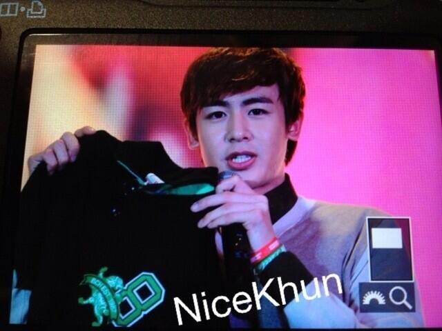 BYn8X7YCMAAsxOB.jpg:large