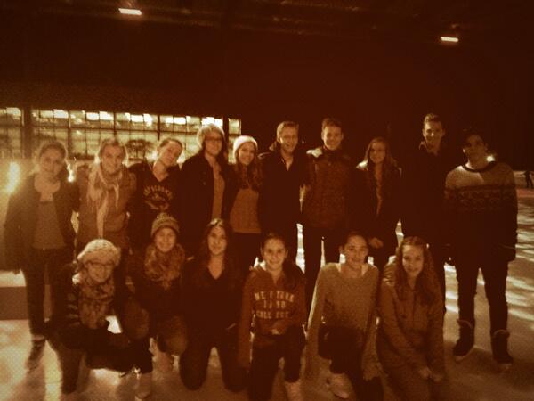 RockyClover's tweet photo. Bye Maxime. I'll miss you so much ♡ #classmates #3La http://t.co/dkyVWG15Oc