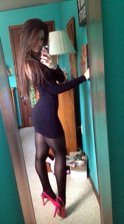 Selfie Shoes on X: Incredible dress and #heels by: @Pantyhose_dream: Hot  selfie in #tights #pantyhose  ❤️❤️❤️ / X