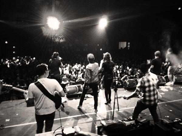 EFAproject's tweet photo. Thx @ESPOSE2013 !! Thx Bandung!! @melaniesubono @jflowrighthere @aldisyahsaja @MonitaTahalea @Guntursimbolon @BdaBX http://t.co/sX5l2vzCAE