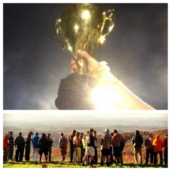 CHSWarriorPride's tweet photo. Made it to the top of the mountain🔝🏈🏆 #DistrictChampions @WARRI0RF00TBALL http://t.co/yilqExaDlb