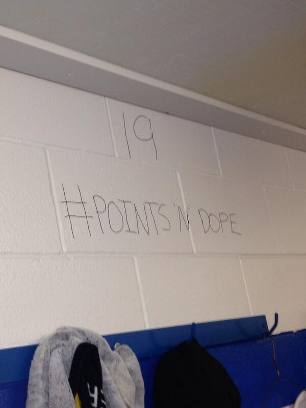 tysonscott1's tweet photo. Fact points and dope #pointsandDope  #whitey http://t.co/YDCA31o8H0