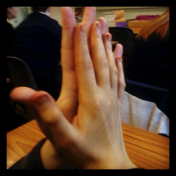 ashocoogan27's tweet photo. My small hand #cute http://t.co/7KDcwswoB8