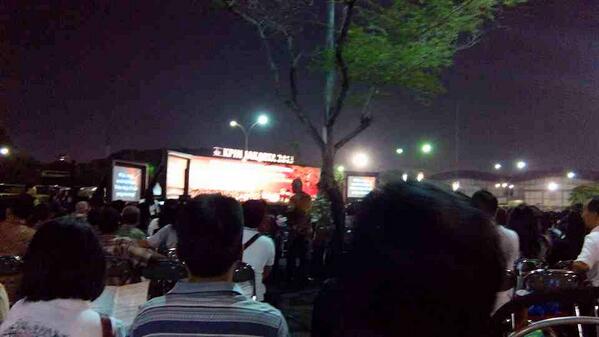 JoBry's tweet photo. Mari bergabung...KPIN 2013@PRJ. Sdg berlangsung. Hari ini start jam6 sore.. Ayo. Belum telat utk berubah pikiran. :) http://t.co/89rvrMuXOO