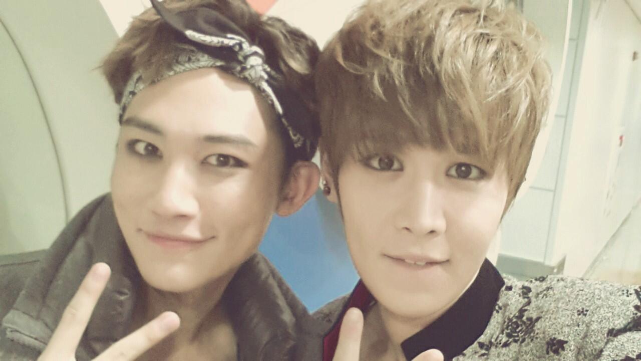 131109 HanByul Ѽ Twitter ♬  Avec AJ + Merci BYoHgsfCUAIkJzm