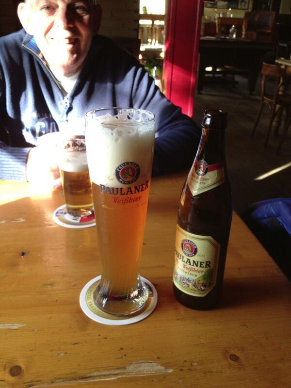 rossraaf66's tweet photo. Met hans in de rustende jager http://t.co/o1SwSFsq7N