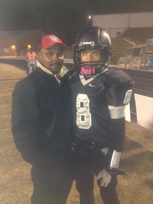 JayMials's tweet image. Proud dad, my son had 3 tds on Sr. night!