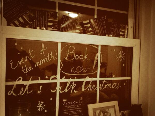 LetsTalkXmas's tweet photo. Do you like our window decoration? Tweet your Christmas decoration ideas!!! http://t.co/j7kRQ4XHbI