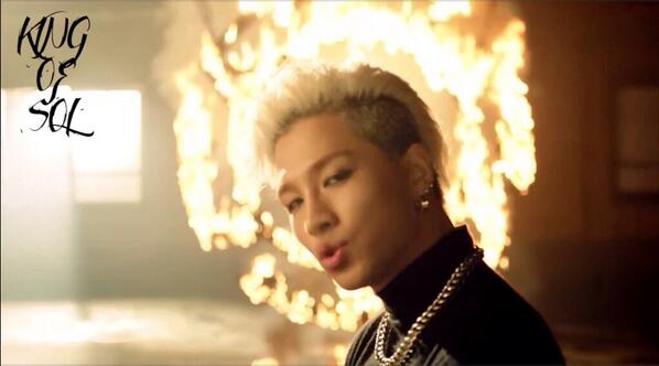 KINGOF_SOL's tweet photo. [#RINGALINGA cap②⑦]

#SOL #KINGOFSOL http://t.co/jLWaorlraV