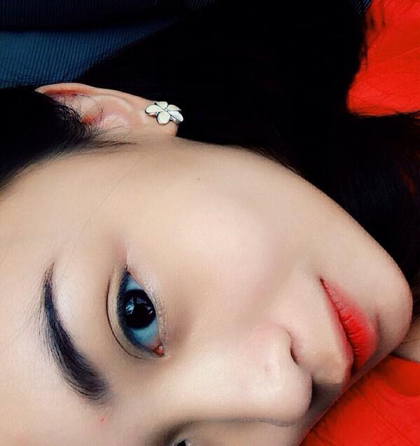 erickapabelonia's tweet photo. @JulyneDandan_ ate julyne anu po ginagamit mong lipstick hehe http://t.co/bvCrYeXJ9A