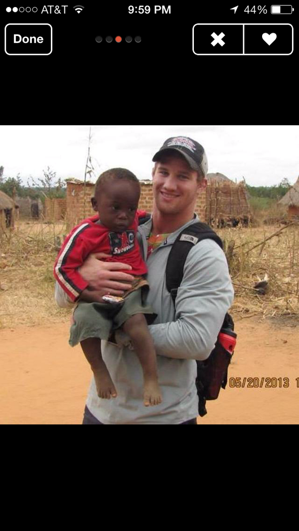 AwkwardTinder's tweet image. 