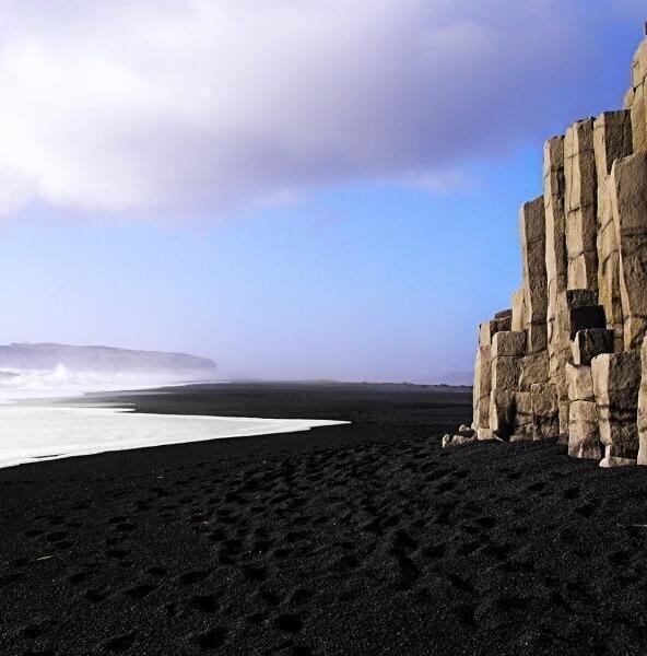 gormen_lazim's tweet photo. Siyah Plaj, İzlanda. http://t.co/3qwIglP1BC