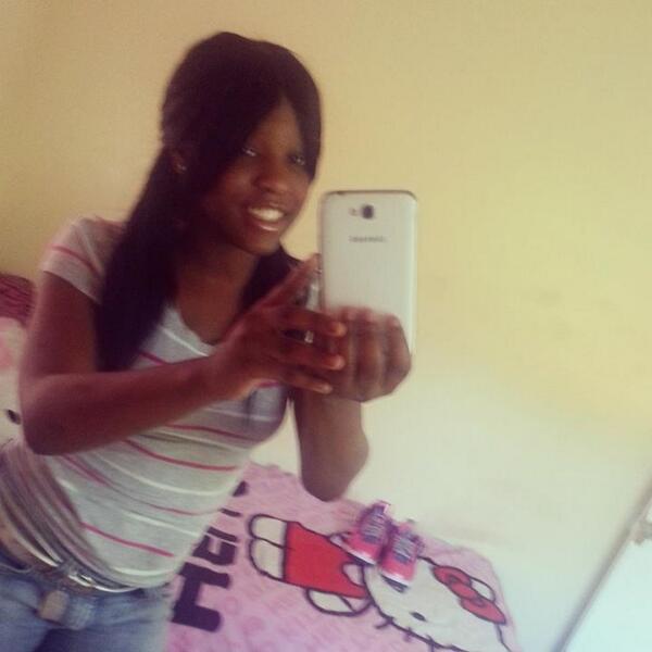 Jst_Yakeia's tweet photo. . Yesss , I'm Is Pretty :) http://t.co/uPIaNug2iX