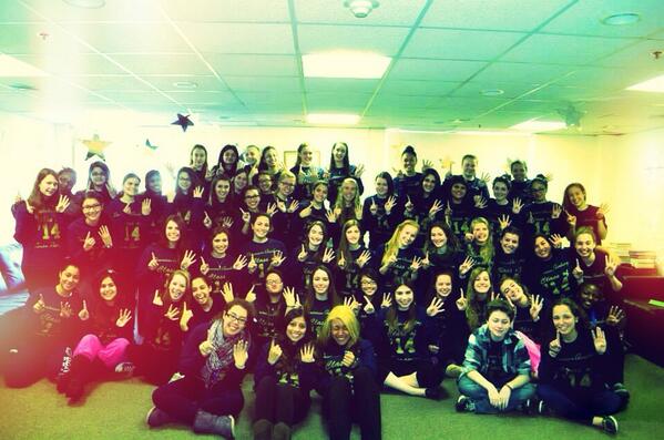 gabbyponce0214's tweet image. 59 amazingly gifted sisters and proud💙✨ #daallday #stayclassy #2014