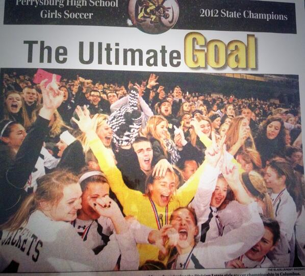 AllexBrown35's tweet photo. The best day of our lives exactly 1 years ago. Happy anniversary ladies 😘🐝💛 http://t.co/Qq7fQ4ArWy