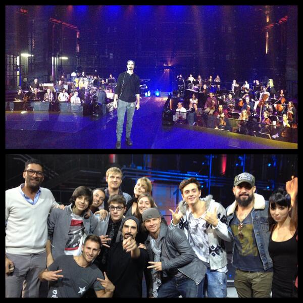kevinrichardson's tweet photo. IO CANTO Rehearsals. Live Tomorrow Night! Chow #Backstreetboys #InAWorldLikeThis http://t.co/gtkmAEu0Nj
