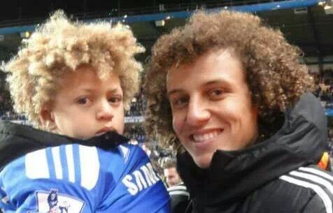 David Luiz z chłopcem