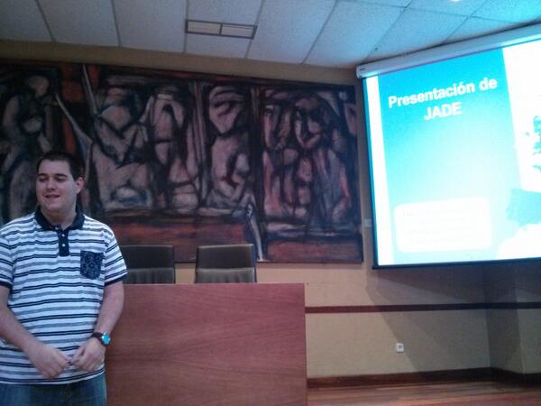 XXXCNJE's tweet photo. @jogasa hablándonos de @JADEnetwork http://t.co/6KCdyH0XmZ