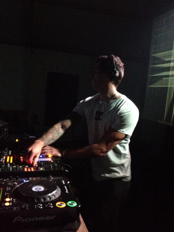 Jorgequelochoa's tweet photo. @sergioolite tercer festival música electrónica de Falces... http://t.co/C2qpc3tb5D