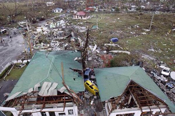 #PHOTO : The airport that once was. #taclobanairport #Haiyan #TyphoonYolanda