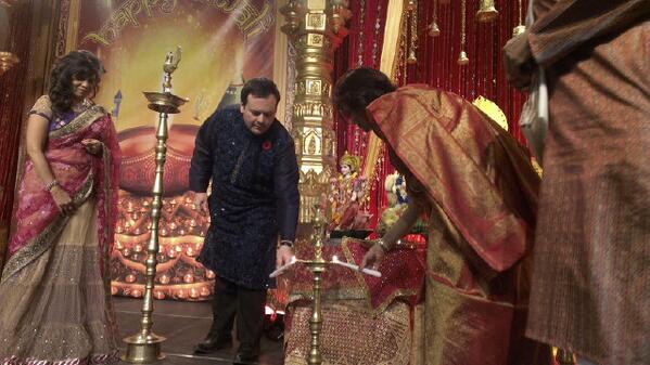 jkenney's tweet photo. Honoured to speak and light the lamp at the National #Diwali celebration, in #Mississauga. http://t.co/koXeY7pLxj