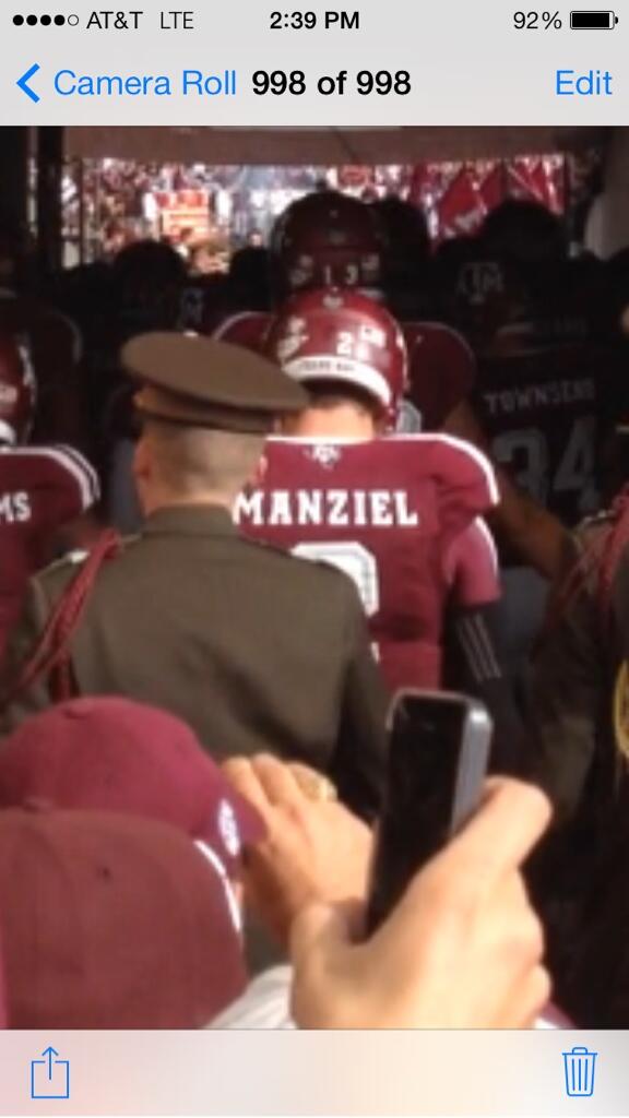 Jwhitteker18's tweet image. #HEISMANZIEL